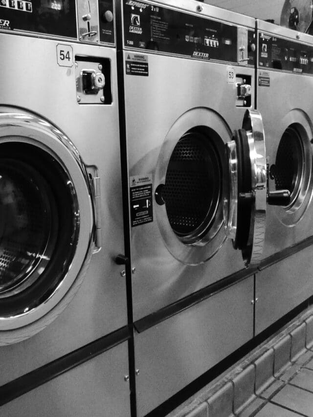 How to Choose the Best Coin-Operated Washer & Dryer for Laundromat